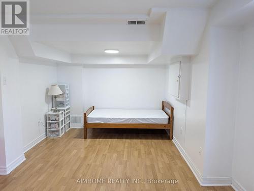 74 Sunway Square, Markham, ON - Indoor Photo Showing Bedroom