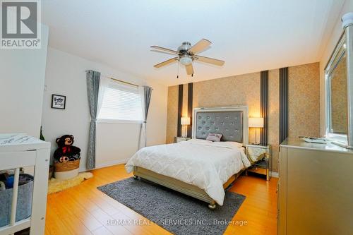 32 Ashdale Road, Brampton, ON - Indoor Photo Showing Bedroom