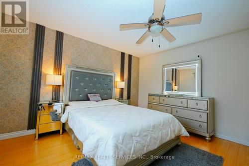 32 Ashdale Road, Brampton, ON - Indoor Photo Showing Bedroom