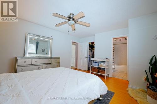 32 Ashdale Road, Brampton, ON - Indoor Photo Showing Bedroom