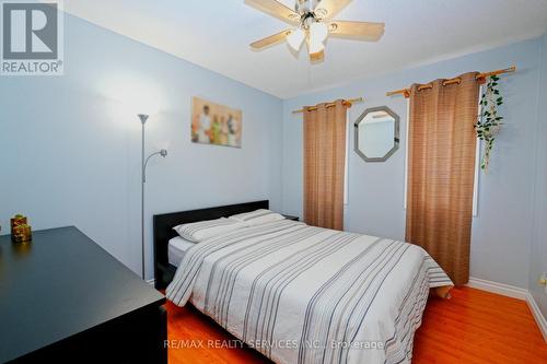 32 Ashdale Road, Brampton, ON - Indoor Photo Showing Bedroom
