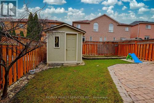 32 Ashdale Road, Brampton, ON - Outdoor