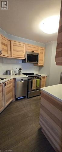 Kitchen w/ Stainless Steel Appliances - 175 E Hunter Street E Unit# 404, Hamilton, ON - Indoor Photo Showing Kitchen