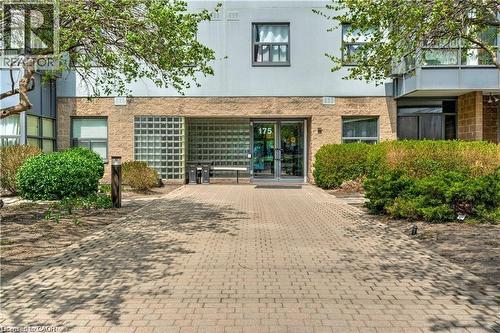 Building Entrance - 175 E Hunter Street E Unit# 404, Hamilton, ON - Outdoor