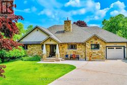 203 CAMPBELL CRESCENT  Kincardine, ON N2Z 1B9