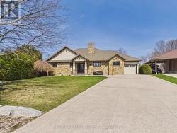 203 CAMPBELL CRESCENT Kincardine, ON N2Z 1B9