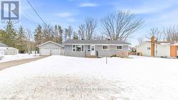 52 LAURENTIAN DRIVE Petawawa, ON K8H 2M3