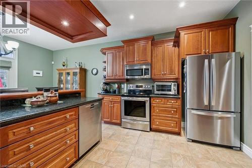 285 Deer Ridge Drive, Kitchener, ON - Indoor Photo Showing Kitchen