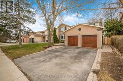 6366 MILLER'S GROVE  Mississauga (Meadowvale), ON L5N 3M7