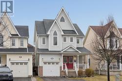 44 CRANBORNE CRESCENT  Whitby, ON L1M 2M1