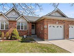 3718 Prairie Court Windsor, ON N9G 2X3