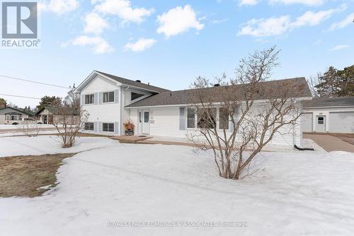 31 SILKE DRIVE  Petawawa, ON K8H 2L3