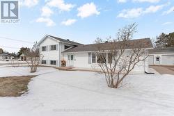 31 SILKE DRIVE  Petawawa, ON K8H 2L3