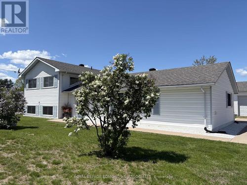 31 SILKE DRIVE  Petawawa, ON K8H 2L3