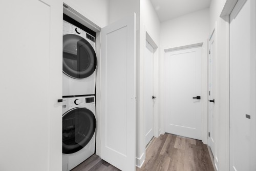 Salle de lavage - 101-965 Rue Brébeuf, Sainte-Catherine, QC - Indoor Photo Showing Laundry Room