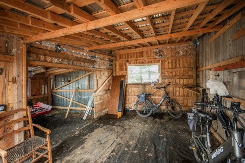 Écurie - 72 9E Rang, Sainte-Brigide-D'Iberville, QC - Indoor