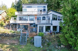 1059 Pat Burns Ave Gabriola Island, BC V0R 1X2