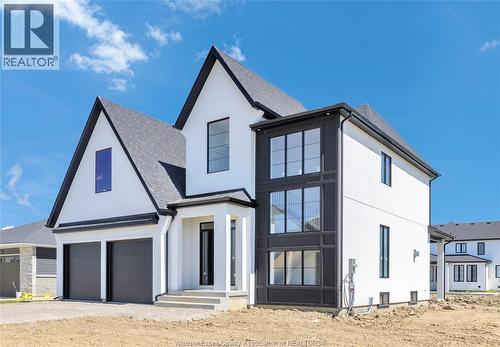245 CHARLES  Essex, ON N8M 3E9