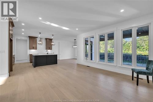 7355 Garnet, Mcgregor, ON - Indoor