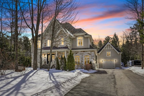 16335 Rue de l'Esplanade  Mirabel, QC J7N 0J9