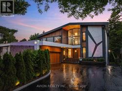 38 PURDON DRIVE  Toronto, ON M3H 4X1