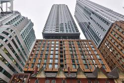 515 - 8 WIDMER STREET Toronto, ON M5V 2E7