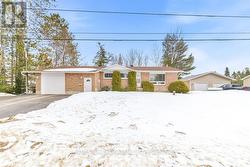 7 MARTIN STREET Laurentian Hills, ON K0J 1J0