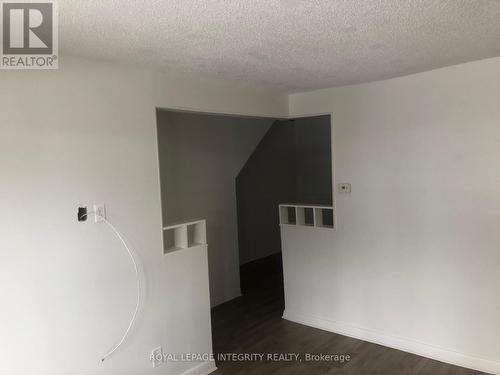129 Pamilla Street, Ottawa, ON - Indoor Photo Showing Other Room