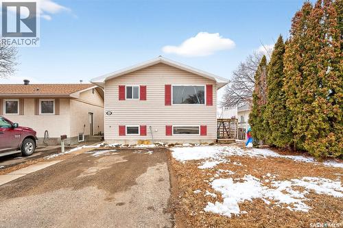 1123 Athabasca STREET W  Moose Jaw, SK S6H 2E8