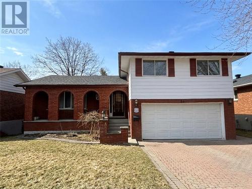 34 Village Crescent  Greater Sudbury, ON P3A 4X9