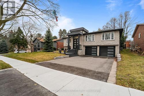 1434 Petrie Way, Mississauga, ON - Outdoor With Facade
