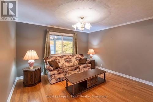 748 Overhead Bridge Road, Tiny, ON - Indoor Photo Showing Living Room