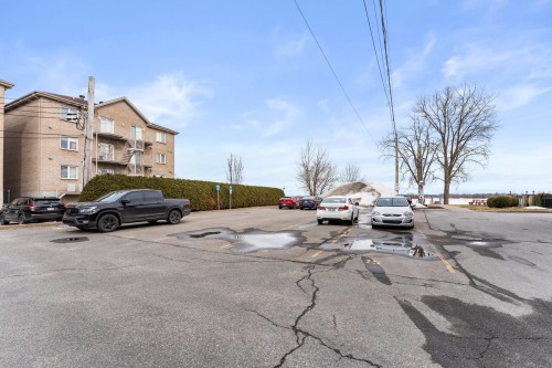 Parking - 202-1324 Rue Notre-Dame, Repentigny (Repentigny), QC - Outdoor