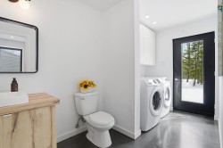 Powder room - 
