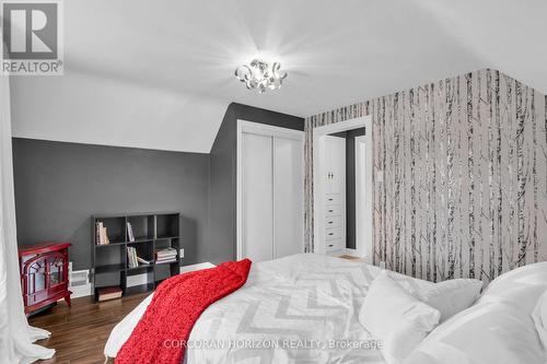 296 Weber Street E, Kitchener, ON - Indoor Photo Showing Bedroom