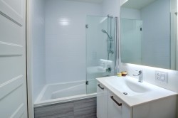 Master Bathroom - 