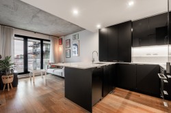 914-700 Rue St-Paul O.  Montréal (Ville-Marie), QC H3C 0X2