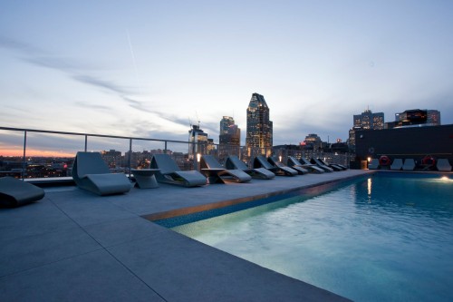Pool - 914-700 Rue St-Paul O., Montréal (Ville-Marie), QC - Outdoor With In Ground Pool