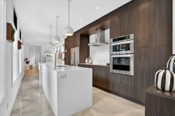 2-534 Rue Cherrier Montréal (Le Plateau-Mont-Royal), QC H2L 1H3