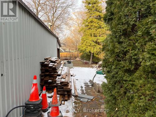 Side - 25 Earl Street, Mississauga, ON - Outdoor