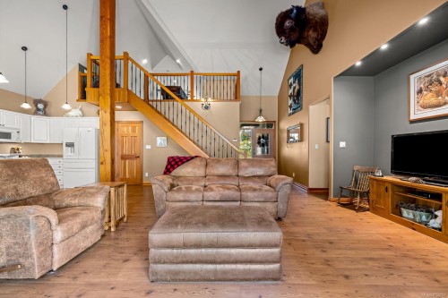 2435 Charleville Rd, Campbell River, BC 