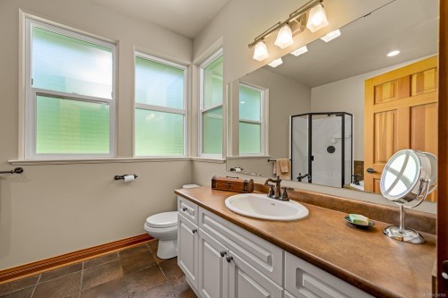 2435 Charleville Rd, Campbell River, BC 