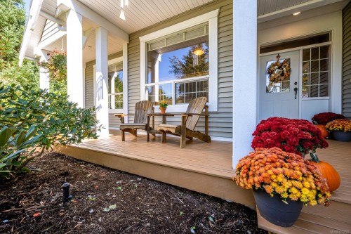 2435 Charleville Rd, Campbell River, BC 