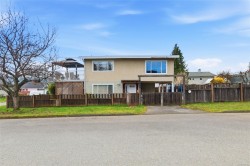 4866 May St Port Alberni, BC V9Y 6R7