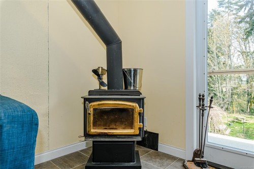 821 Fulford-Ganges Rd, Salt Spring, BC 