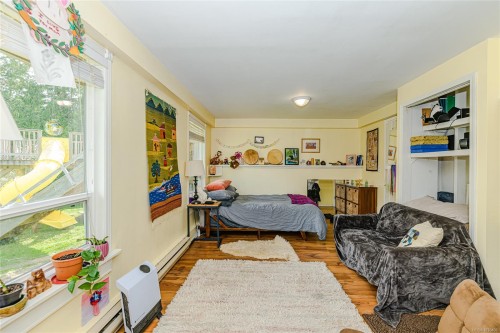 821 Fulford-Ganges Rd, Salt Spring, BC 