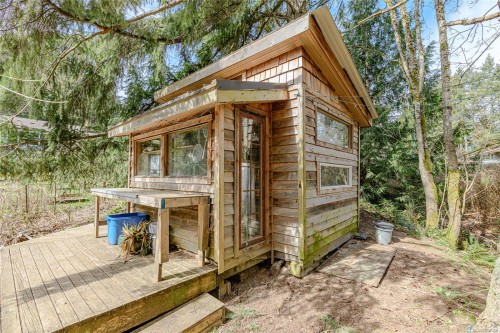 821 Fulford-Ganges Rd, Salt Spring, BC 