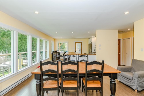 821 Fulford-Ganges Rd, Salt Spring, BC 