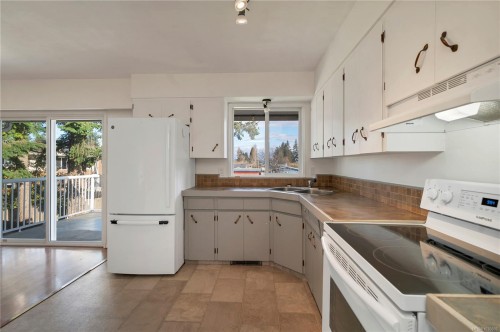 480 4Th Ave, Campbell River, BC 