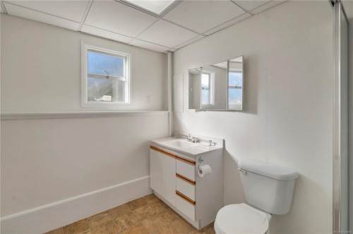 480 4Th Ave, Campbell River, BC 